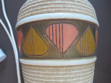 Load image into Gallery viewer, Vintage 1950s 1960s Quartite Creative Corp Style Chalkware Table Lamp
