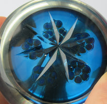 Load image into Gallery viewer, 1970s Perthshire Paperweight Kingfisher / Green Base PP10
