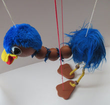 Load image into Gallery viewer, 1970s Pelham Puppet Rod Hull&#39;s Emu
