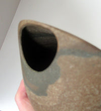 Load image into Gallery viewer, 1970s British Art Pottery Abstract Vase. Pebble Vase
