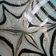 Load image into Gallery viewer, 1940s Zebrati Murano Glass Bowl with Spider&#39;s Web. Barovier &amp; Toso
