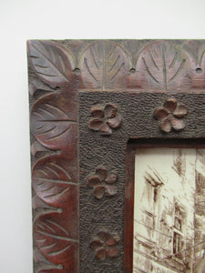Victorian Mintons Tile. Cardinal Beaton's House in Edinburgh