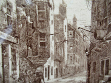 Load image into Gallery viewer, Victorian Mintons Tile. Cardinal Beaton&#39;s House in Edinburgh
