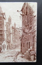 Load image into Gallery viewer, Victorian Mintons Tile. Cardinal Beaton&#39;s House in Edinburgh
