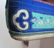 Load image into Gallery viewer, ANTIQUE 1920s Chinese Shoes or Slippers
