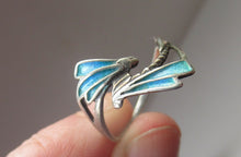 Load image into Gallery viewer, Vintage Scottish Silver Designer Ring with Blue Enamel. Size O
