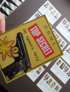RARE 1967 Vintage JAMES BOND Card Game: Licence to Kill (Golden Wonder)