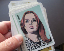 Load image into Gallery viewer, RARE 1967 Vintage JAMES BOND Card Game: License to Kill (Golden Wonder)
