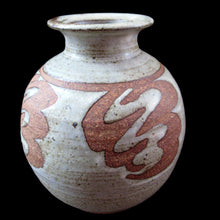 Load image into Gallery viewer, David Heminsley 1980s Stoneware Studio Pottery Vase Scottish
