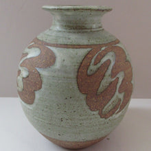 Load image into Gallery viewer, David Heminsley 1980s Stoneware Studio Pottery Vase Scottish
