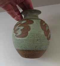 Load image into Gallery viewer, David Heminsley 1980s Stoneware Studio Pottery Vase Scottish

