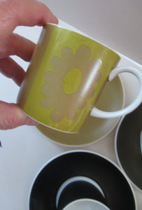 1960s Susie Cooper Wedgwood 6 Coffee Cups and Saucers Carnaby Daisy
