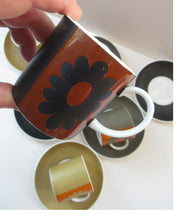 Load image into Gallery viewer, 1960s Susie Cooper Wedgwood 6 Coffee Cups and Saucers Carnaby Daisy
