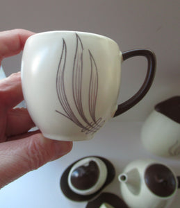 Extensive 1950s Carlton Watre Windswept Coffee Set