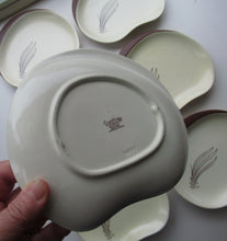 Load image into Gallery viewer, Carlton Ware Medium Plates 1950s Brown Windswept Pattern
