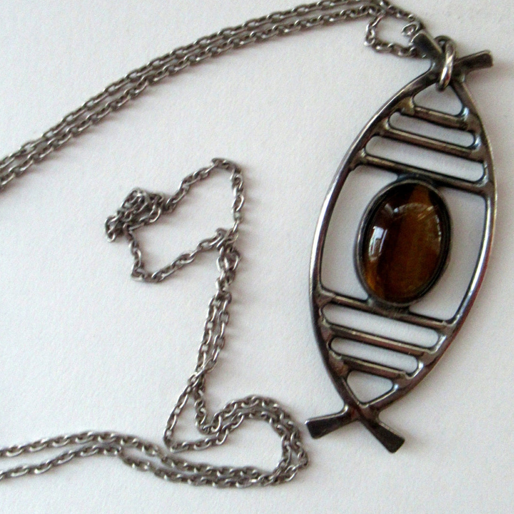 1970s Scottish Silver Pendant Necklace