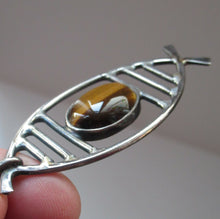 Load image into Gallery viewer, 1970s Scottish Silver Pendant Necklace
