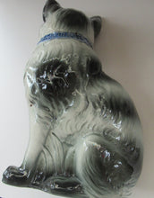 Load image into Gallery viewer, Antique Scottish Pottery Bo&#39;ness Pottery Cats PAIR
