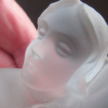 Load image into Gallery viewer, 1930s Walther &amp; Sohne German Art Deco Frosted Glass Nude Table Lamp
