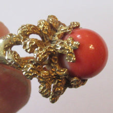 Load image into Gallery viewer, 1960s 18ct Gold &amp; Natural Coral Cocktail Ring UK Size P

