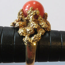 Load image into Gallery viewer, 1960s 18ct Gold &amp; Natural Coral Cocktail Ring UK Size P
