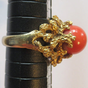 1960s 18ct Gold & Natural Coral Cocktail Ring UK Size P1960s 18ct Gold & Natural Coral Cocktail Ring UK Size P