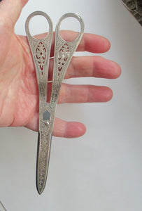  Victorian SOLID SILVER Grape Scissors  in Fitted Leather Case