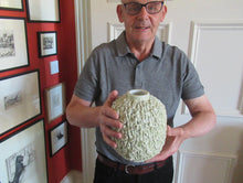 Load image into Gallery viewer, 1930s Gunnar Nylund for Rostrand Chamotte (Hedgehog) Vase. White
