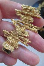 Load image into Gallery viewer, Vintage 1960s Vendome Necklace and Bracelet Gold Plate

