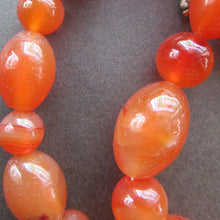 Load image into Gallery viewer, Vintage Carnelian Agate Amber Coloured Beads Necklace. Length: 23 inches
