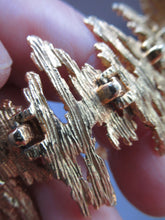 Load image into Gallery viewer, Vintage 1960s Vendome Necklace and Bracelet Gold Plate
