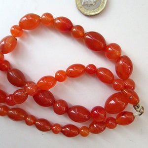 Vintage Carnelian Agate Amber Coloured Beads Necklace. Length: 23 inches
