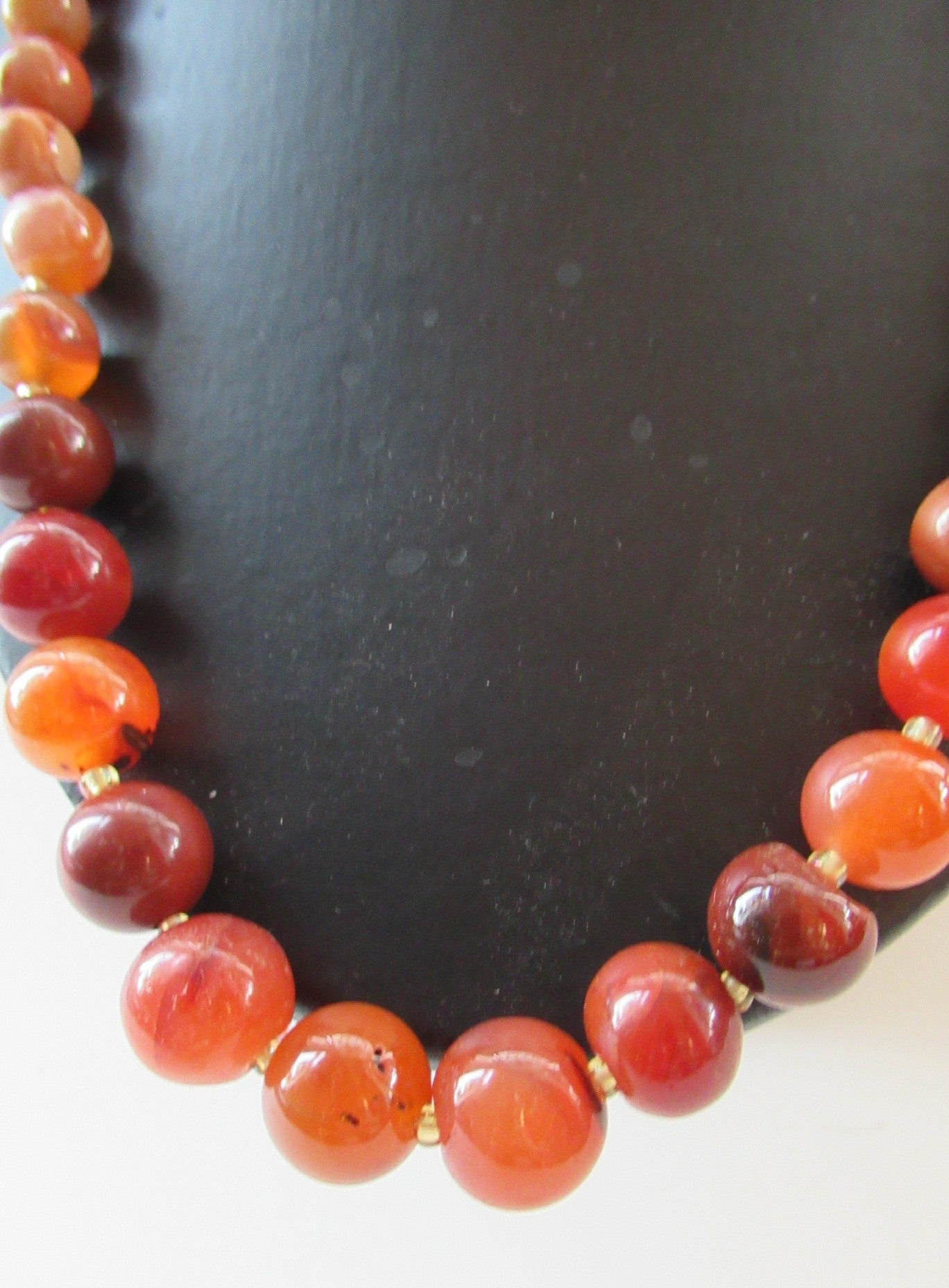 Vintage Carnelian Agate Amber Coloured Beads Necklace. Length 24
