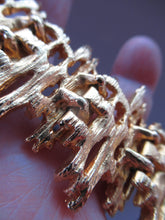 Load image into Gallery viewer, Vintage 1960s Vendome Necklace and Bracelet Gold Plate
