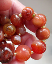 Load image into Gallery viewer, Vintage Carnelian Agate Amber Coloured Beads Necklace. Length: 24 inches
