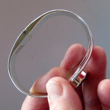 Load image into Gallery viewer, Vintage Mexican Taxco 925 Sterling Silver Bracelet or Hinged Bangle
