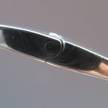 Load image into Gallery viewer, Vintage Mexican Taxco 925 Sterling Silver Bracelet or Hinged Bangle
