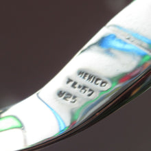 Load image into Gallery viewer, Vintage Mexican Taxco 925 Sterling Silver Bracelet or Hinged Bangle
