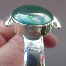 Load image into Gallery viewer, Vintage Mexican Taxco 925 Sterling Silver Bracelet or Hinged Bangle
