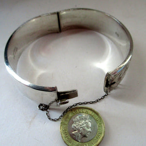 1970s Vintage Solid Silver Hallmarked Hinged Cuff Bracelet Bangle