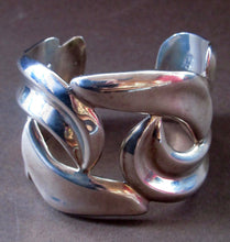 Load image into Gallery viewer, Vintage MEXICAN TAXCO 925 Sterling Silver Cuff Bracelet
