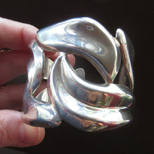 Load image into Gallery viewer, Vintage MEXICAN TAXCO 925 Sterling Silver Cuff Bracelet
