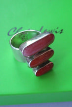 Load image into Gallery viewer, Vintage Scottish Designer Ring. Solid Silver by Chris Lewis
