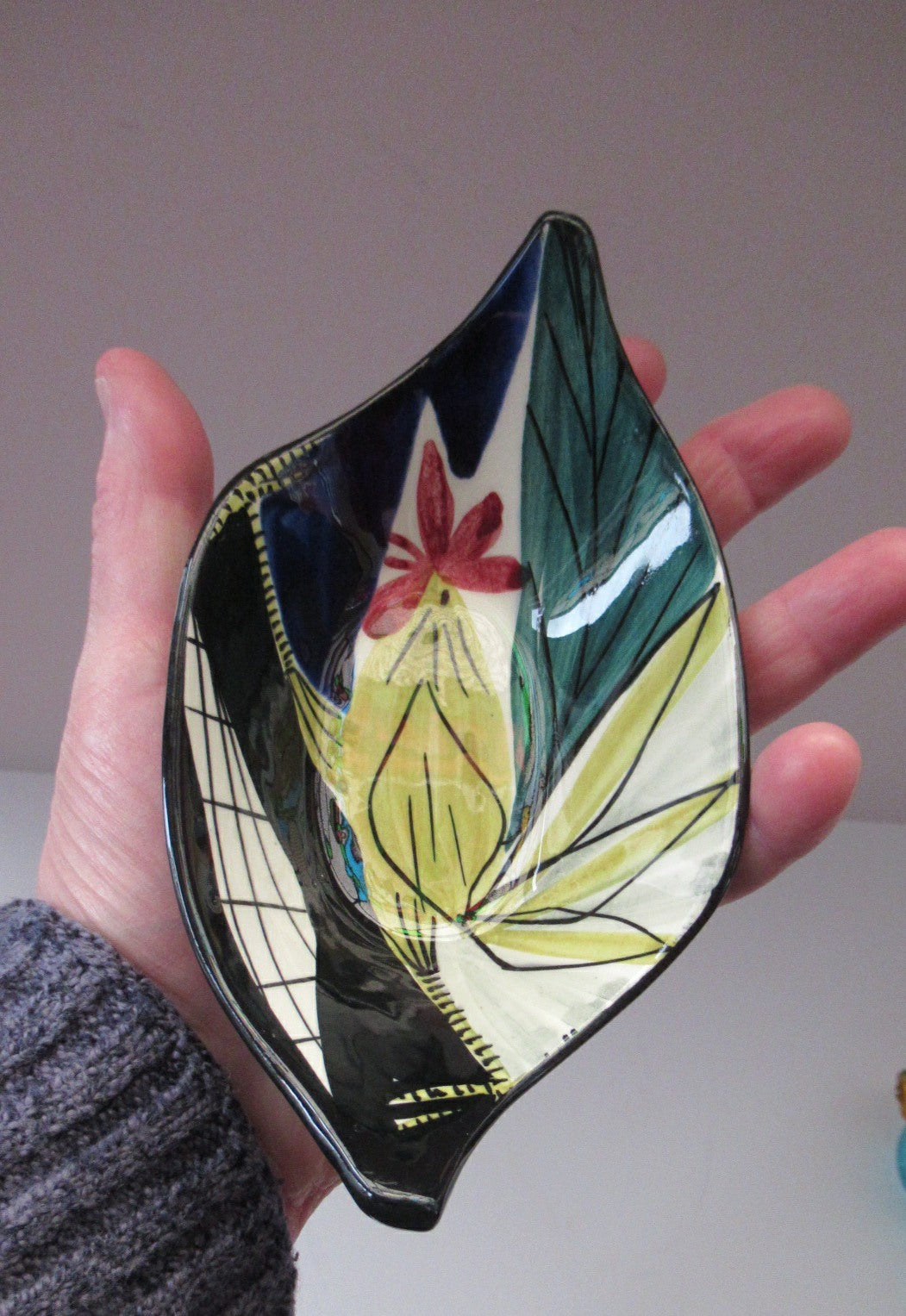 Highly Collectable Vintage Swedish STAVANGERFLINT Abstract Bird Design Dish. Designed by Inger Waage