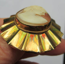 Load image into Gallery viewer, Vintage 9ct gold Shell Cameo Brooch London Hallmark
