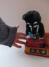 Load image into Gallery viewer, 1950s Blacksmith Bear Battery Tinplate Toy A1 Japanese

