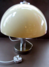 Load image into Gallery viewer, 1970s Vintage Italian Prova Table Lamp with Cream Plastic Mushroom Shade
