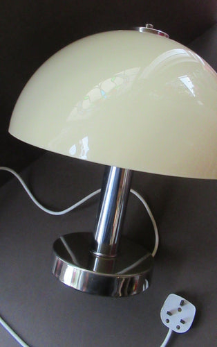 1970s Vintage Italian Prova Table Lamp with Cream Plastic Mushroom Shade