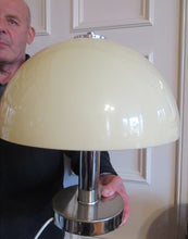 Load image into Gallery viewer, 1970s Vintage Italian Prova Table Lamp with Cream Plastic Mushroom Shade
