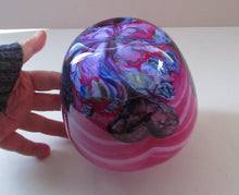 Load image into Gallery viewer, Pink Caithness Cadenza Hearts Glass Vase. Colin Terris Design 1980s
